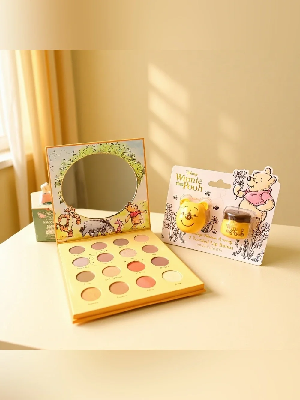 Disney Winnie the Pooh Beauty Set – Eyeshadow Palette & Lip Balm Duo